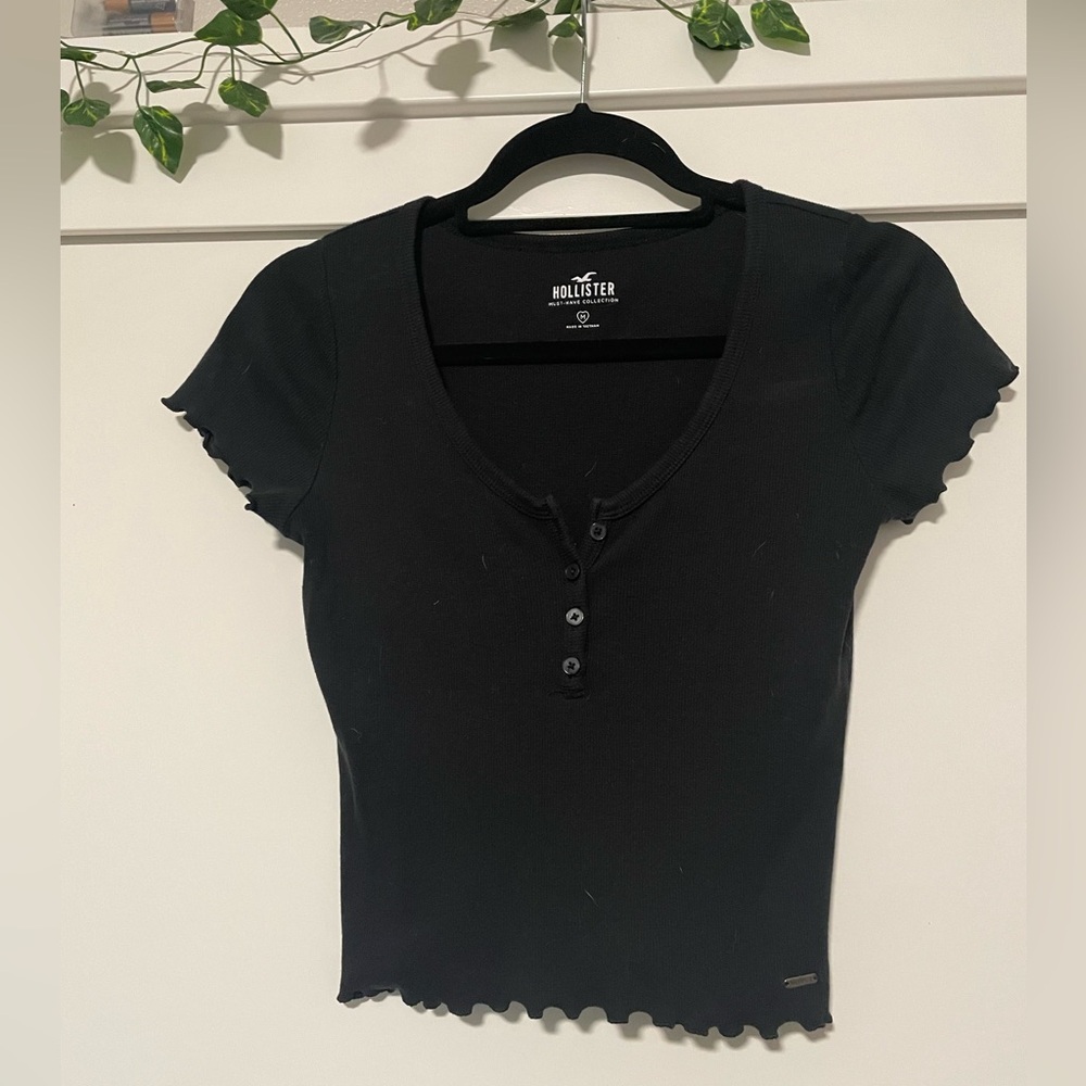 Hollister Crop Top